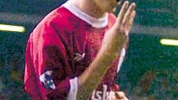 <b>UNA INFANCIA EXITOSA</b>. Michael Owen disfrutó del fútbol desde la infancia. Comenzó en el modesto Mold Alexandria cuando no era más que un niño. Sin embargo, su padre quiso que entrase en la selecta escuela de Deeside cuando sólo tenía ocho años. Allí alcanzó unos números impresionantes con dos equipos: el Hawarden y el St. Davis Park.