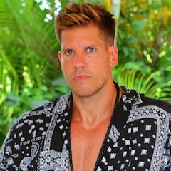 Carlos Algora se hizo pasar por un actor porno para conseguir contenido erótico