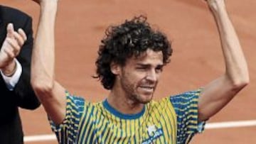 Gustavo Kuerten en su despedida del tenis, en Roland Garros, en 2008.