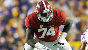 Cam Robinson, el gigante que vino para proteger a tu QB