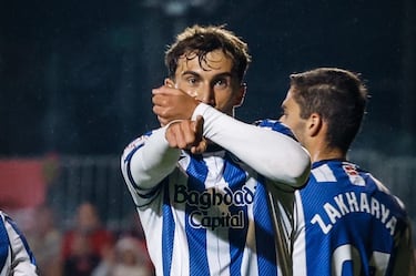Mikel Goti celebra la Copa como blanquiverde