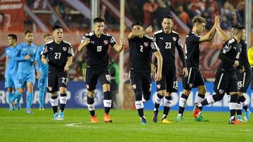 Argentina&#039;s Independiente defender Alan Javier Franco (C) celebrates with teammates after scoring against Chile&#039;s Deportes Iquique during their Copa Sudamericana 2017 second stage first leg football match, at Libertadores de America stadium in A