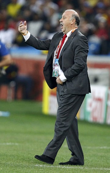 Vicente del Bosque se mostraba orgulloso y euf車rico por haber derrotado a Alemania y acceder a disputar la final del Mundial de 2010. Para el t谷cnico salmantino, Espa?a se hab赤a merecido el triunfo: "Hemos jugado y buscado el escenario que mejor nos conven赤a. Creo que nuestra victoria lo agranda m芍s el rival que ten赤amos enfrente, pero todos los que han jugado han sido unos jabatos".