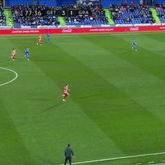 En LaLiga también suceden: uno de esos goles que siempre temes cuando le dan un pase al portero