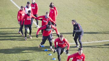 Griezmann, Saúl y Giménez no se entrenan en la última sesión