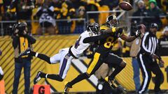 PITTSBURGH, PA - DECEMBER 25: Antonio Brown #84 of the Pittsburgh Steelers cannot make a catch while being defended by Shareece Wright #24 of the Baltimore Ravens in the second half during the game at Heinz Field on December 25, 2016 in Pittsburgh, Pennsylvania.   Joe Sargent/Getty Images/AFP
 == FOR NEWSPAPERS, INTERNET, TELCOS &amp; TELEVISION USE ONLY ==