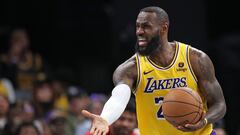 MEMPHIS, TENNESSEE - APRIL 12: LeBron James #23 of the Los Angeles Lakers reacts during the second half against the Memphis Grizzlies at FedExForum on April 12, 2024 in Memphis, Tennessee. NOTE TO USER: User expressly acknowledges and agrees that, by downloading and or using this photograph, User is consenting to the terms and conditions of the Getty Images License Agreement.   Justin Ford/Getty Images/AFP (Photo by Justin Ford / GETTY IMAGES NORTH AMERICA / Getty Images via AFP)