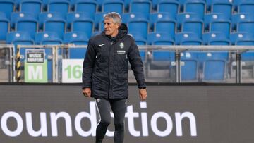 Poznan (Poland), 02/11/2022.- Villarreal's head coach Quique Setien during a training session in Poznan, Poland, 02 November 2022. Villarreal will face Lech Poznan in their UEFA Europa Conference League group C match on 03 November in Poznan. (Polonia) EFE/EPA/Jakub Kaczmarczyk POLAND OUT
