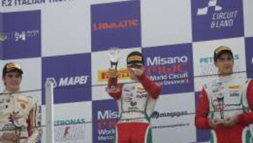 Mick Schumacher en lo alto del podio de Misano.