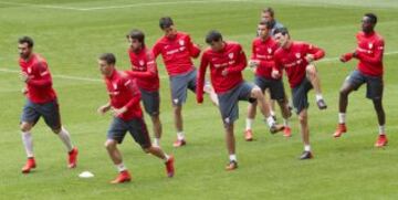 Espectacular apoyo de la afición al Athletic Club