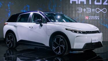 Foxconn, el fabricante del iPhone y Playstation, entra a la competencia de los autos eléctricos