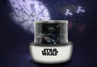 Amazon tiene en este proyector oficial de Star Wars el gadget más buscado para esta Navidad