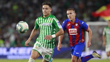 Álex Moreno, ante el Eibar.