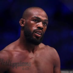 Jon Jones, detenido por conducir ebrio y con arma de fuego
