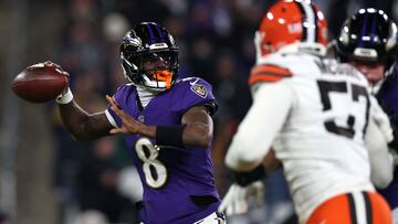 The Ravens, led by Lamar Jackson and Derrick Henry, were crowned AFC North champions after defeating the Cleveland Browns 35-10.