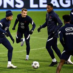 Mbappé pisa 'territorio Modric'