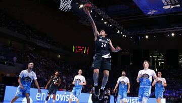 Gabriel Deck, ante el Obradoiro.