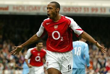 El exjugador francés anotó más de 350 goles en clubes. Se convirtió en leyenda del Arsenal tras marcar 228 tantos en 376 partidos.