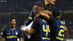 Juve fall to Inter as Napoli top Serie A table