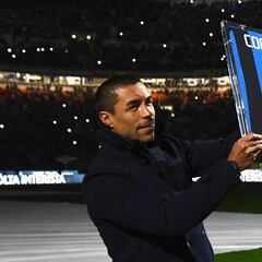 Iván Ramiro Córdoba recibe homenaje del Inter de Milán