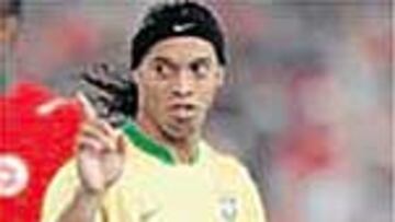 Ronaldinho, con Brasil