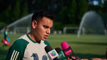 The Mexican national team midfielder admitted that the call up of the experienced player has helped the younger ones.