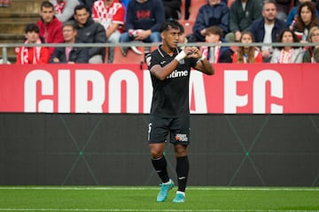 Tapia celebra su gol al Girona. 