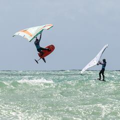 Días de sol, viento y wing foil en Chiclana