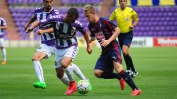 Óscar marca y decide el Ciudad de Valladolid ante el Eibar
