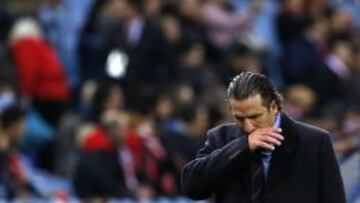 Juan Antonio Pizzi, durante el partido en el Calder&oacute;n.