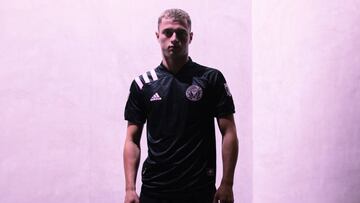 El equipo de expansi&oacute;n present&oacute; a trav&eacute;s de los jugadores argentinos, Mat&iacute;as Pellegrini y Juli&aacute;n Carranza su nuevo jersey para su temporada debut en la MLS.