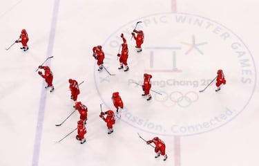 Russians athletes want flag at closing ceremony