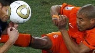 España y Holanda, multadas por el excesivo número de tarjetas en la final