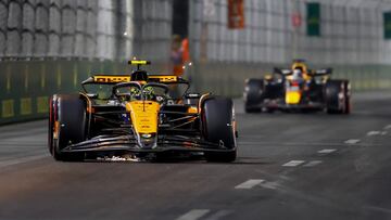 Lando Norris, con el McLaren en Las Vegas.
