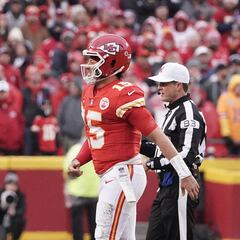 Patrick Mahomes abandonó momentáneamente el juego entre Jacksonville Jaguars y Kansas City Chiefs