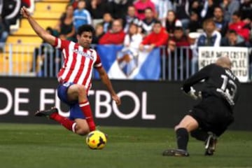 Diego Costa ante Willy Caballero.