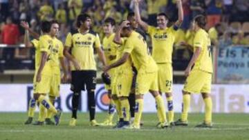 Los jugadores del Villarreal celebran su victoria ante el Atlético de Madrid.