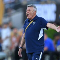 Torrent defendió a Gabriel Milito: Me parecen injustas las críticas hacia él