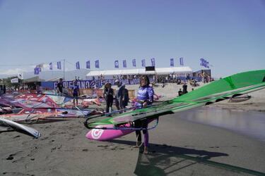 Jaeger Stone e Iballa Ruano se imponen en el Tenerife PWA