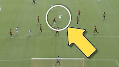 ¡Qué dupla! Iniesta da un pase espectacular y Podolski no falla