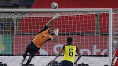 La versión futbolera del campeón de Red Bull Batalla: "Bravo es uno de los mejores arqueros de la historia"