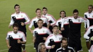 El Benfica se entrena en el Karaiskaki stadium, en la previa del partido de Champions ante el Olympiacos.