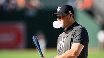 BALTIMORE, MARYLAND - JULY 30: Manager Aaron Boone #17 of the New York Yankees watches batting practice before the game against the Baltimore Orioles at Oriole Park at Camden Yards on July 30, 2023 in Baltimore, Maryland.   Greg Fiume/Getty Images/AFP (Photo by Greg Fiume / GETTY IMAGES NORTH AMERICA / Getty Images via AFP)