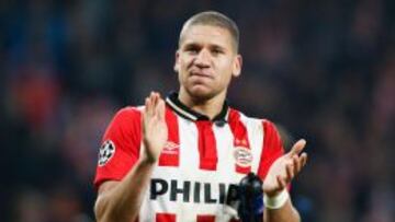 Jeffrey Bruma del PSV. 