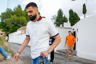 Almuerzo de unión contra la crisis, incluido Rafa Mir