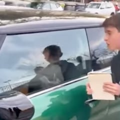 Se acerca un niño a pedir un autógrafo a Pedri y sucede esto: debate en redes por su reacción