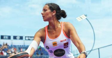 Victoria Iglesias y Tere Navarro pelean por el Open de Alicante