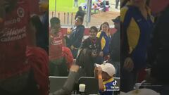This kid made his disdain for Club Tijuana clear when he stomped on a fan’s shirt, then threw it back to its owner, who ignored the whole scene.