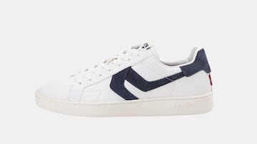 Levi’s tiene en su modelo Glide más popular unas zapatillas de cuero que sirven para cualquier ocasión,