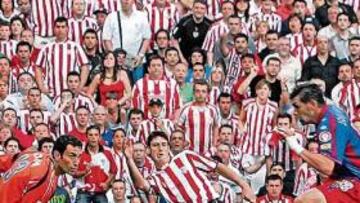 <b>EL LÍO. </b>El polémico gol de Serrano en propia puerta en San Mamés.